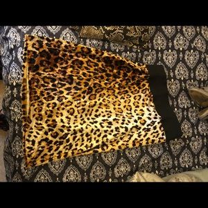 Velvet leopard skirt